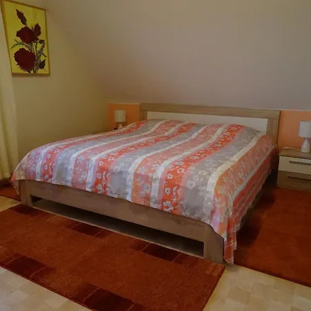 Appartement Ferienwohnung *